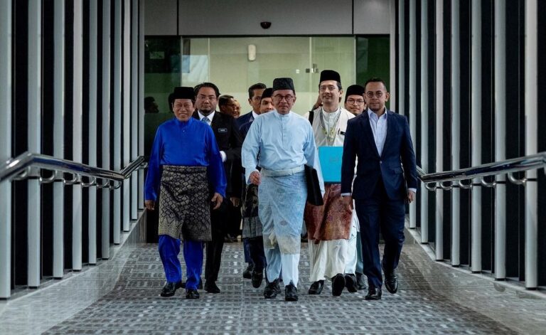 Gambar oleh FB Anwar Ibrahim